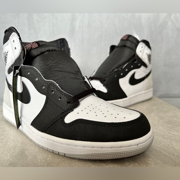 Air Jordan 1 Retro High OG Bleached Coral - Picture 3 of 10